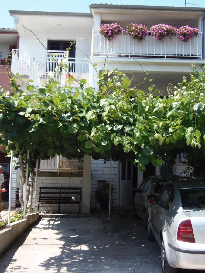 Apartments Lana Pula Exterior photo
